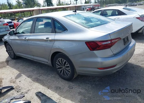 2021 Volkswagen Jetta 1.4T R-Line/1.4T S/1.4T Se z USA, uszkodzony, nr VIN 3VWC57BU5MM017139